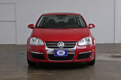 2010 Volkswagen Jetta Sedan 4dr DSG TDI - Click to see full-size photo viewer