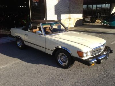 1977 Mercedes-Benz 450SL Roadster Both Tops - Click to see full-size photo viewer